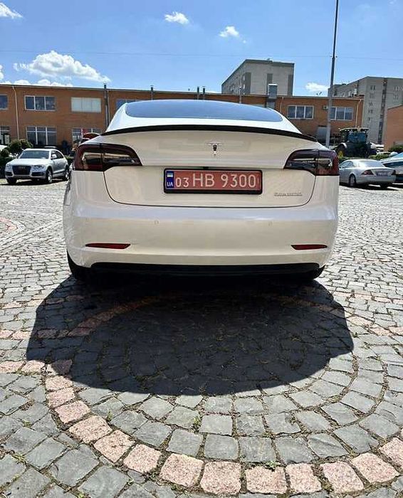 Tesla Model 3 Performanse 2022