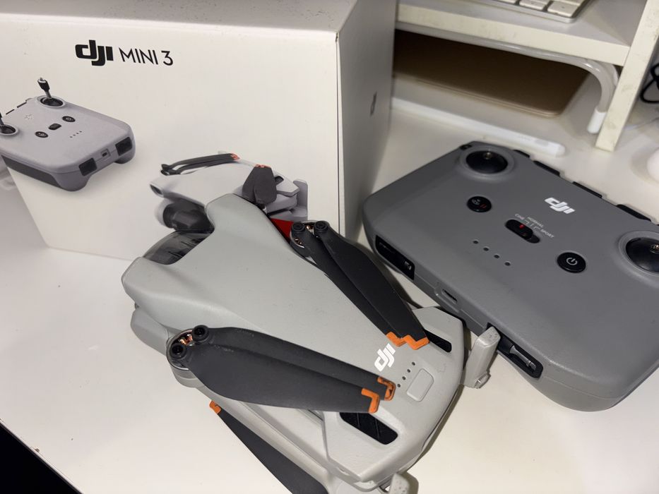 Drone DJI Mini 3 normal (sem danos)