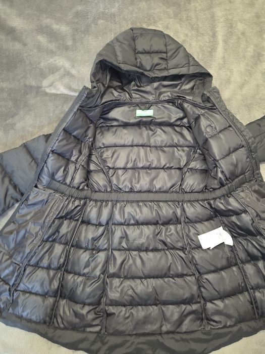 продам дитяче пальто Benetton