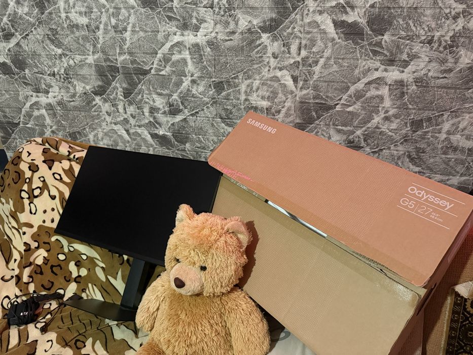 Монітор Samsung G5 Odyssey