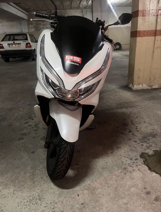 Oportunidade: Honda PCX Por Apenas 2.000 € – Valor Negociável!