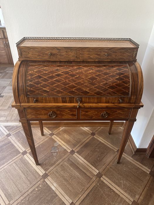 Sekretarzyk damski w manierze Ludwika XVI