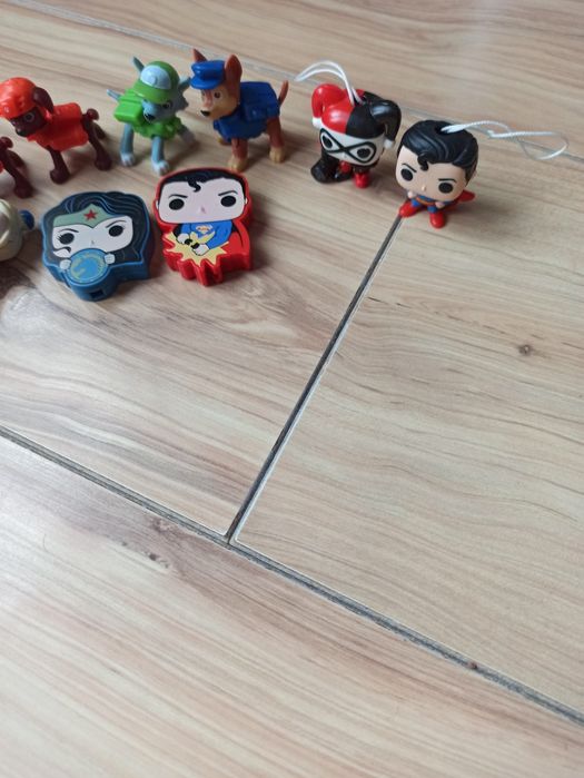 Figurki kinder joy DC Joker Flash i Psi Patrol