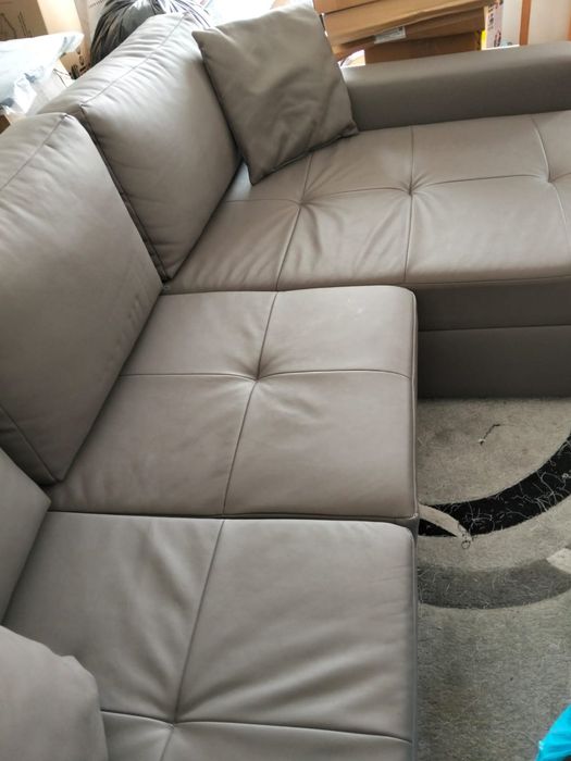 Sofá cama com longchaise