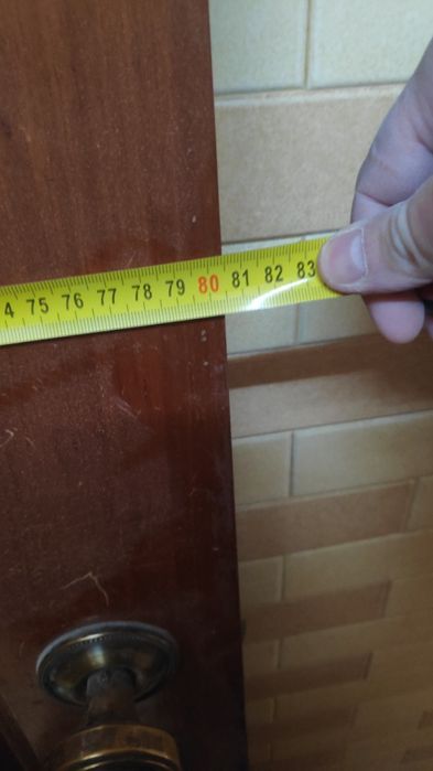 Porta em madeira maciça 194.5x80.5x3.5cm