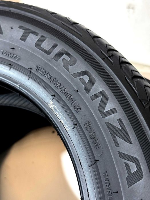 Pneus Bridgestone Turanza T001 - 195/60/16 - Como NOVOS