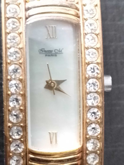 Часы наручные женские фирмы "Inesse M. Paris" (Франция)