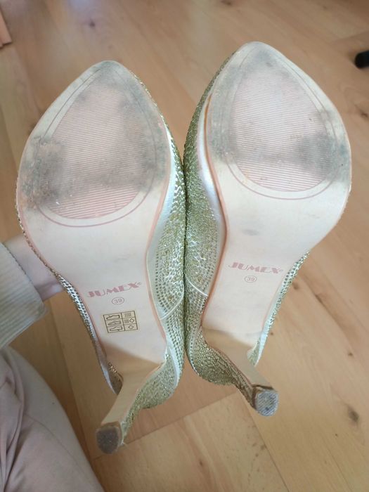 Szpilki, buty na obcasie eleganckie z cyrkoniami