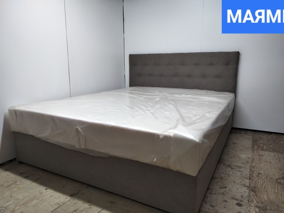 Ліжко з матрацом і підйомним механізмом. Кровать.
