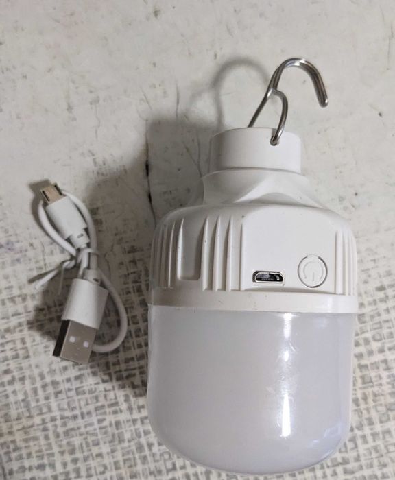 Ліхтарик світлодіодний з акумулятором