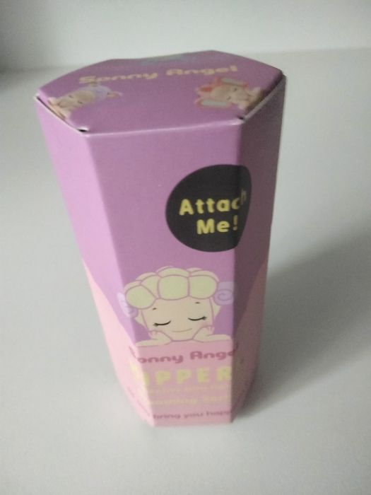 Figurka Sonny Angel do telefonu