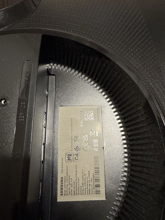 Samsung Odyssey G5  игровой монитор