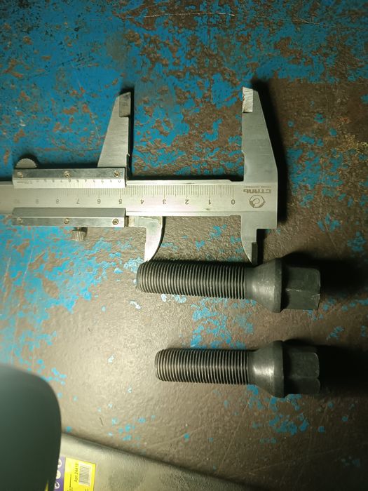 Колесні болти на 14*1.25