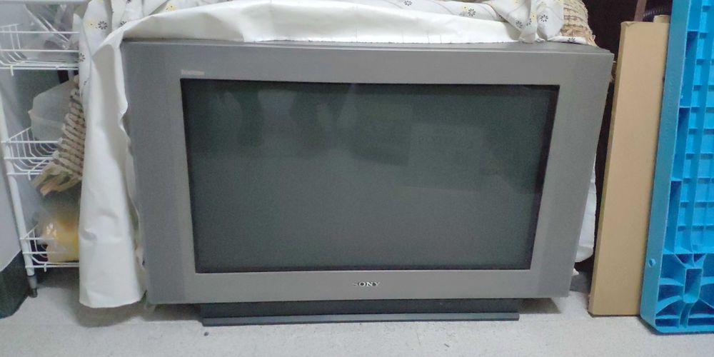 TV Sony FD triniton