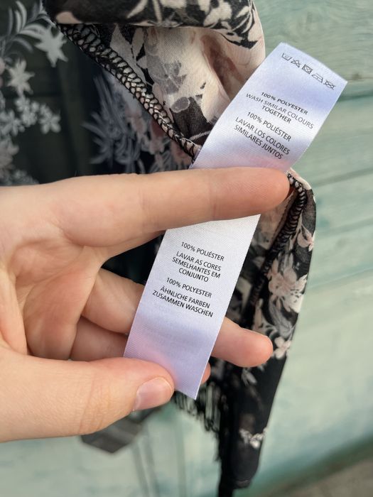 Продам накидку з китицями