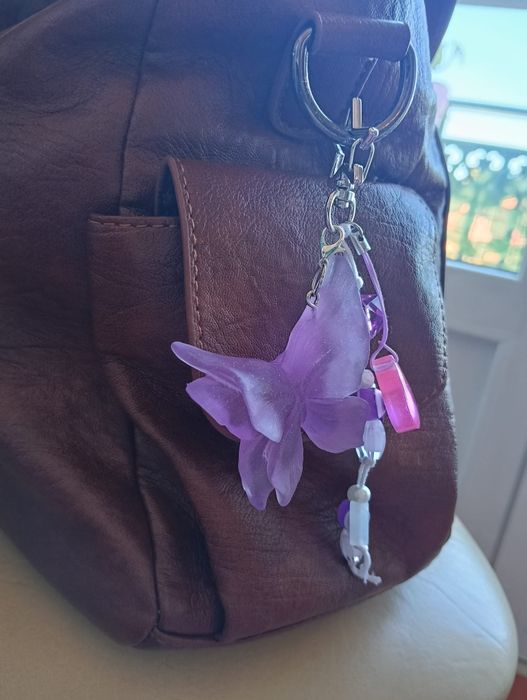 Bag charm artesanal borboleta