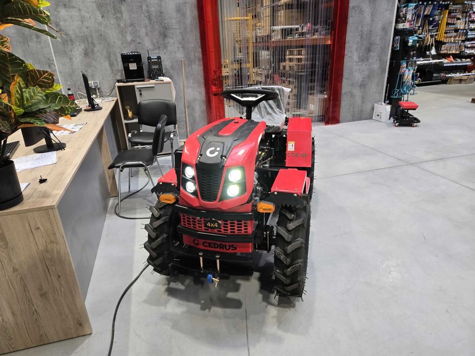 Traktor wielofunkcyjny Cedrus 4×4 C-TUR-18B traktorek