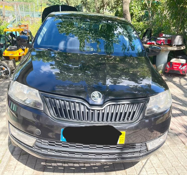 Skoda Rapid 1.6 tdi ano 2013 para Peças todo o Material disponível Enviamos para todo o País e Ilhas
