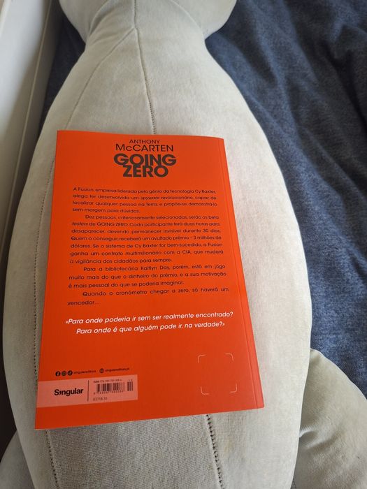 Livro Going Zero