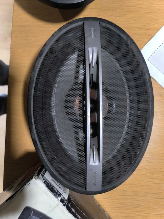 Radio e colunas Sony