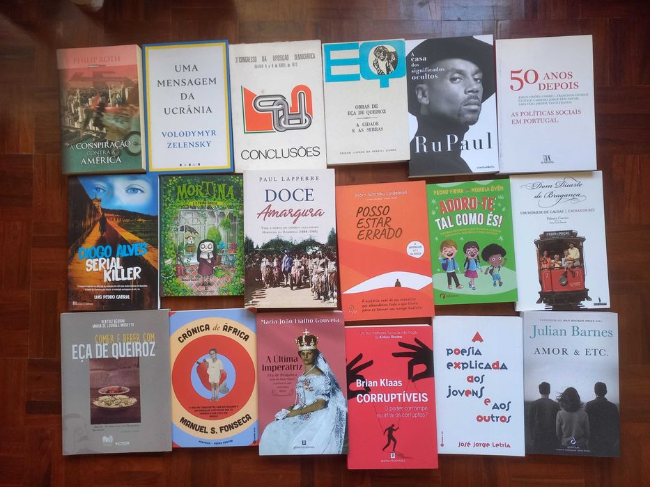 Lote de 180 livros