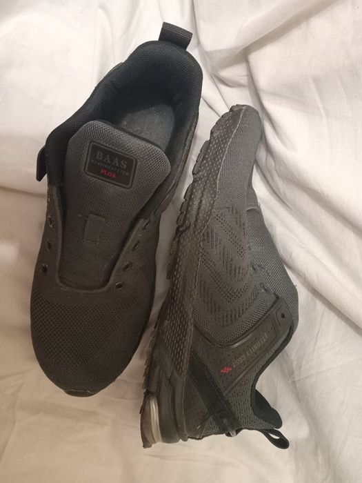 Мужские кроссовки BAAS 43р.