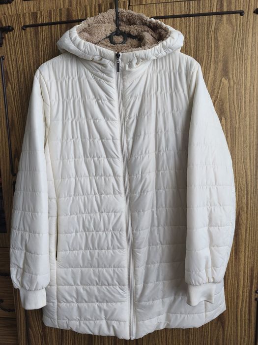 Продам новую утеплённую курточку разм 48-50!