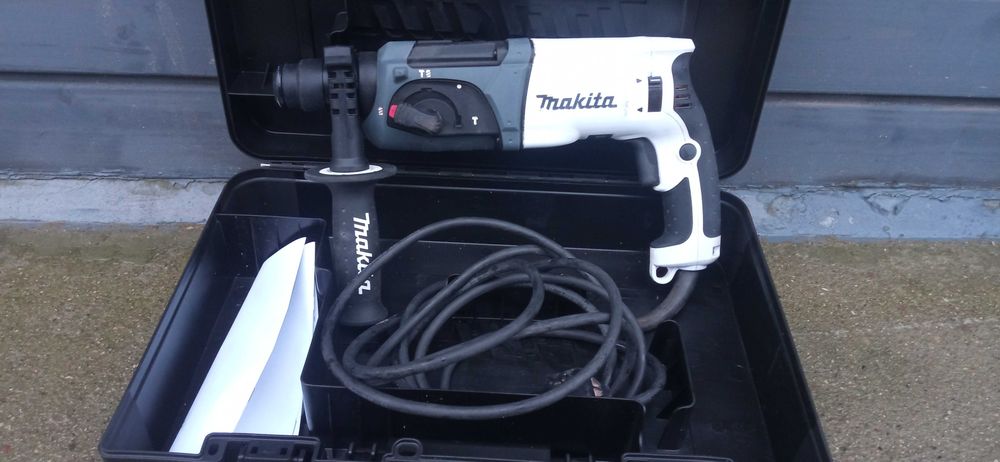 MAKITA HR2470 Młotowiertarka SDS 780w 230v 2,4j Udaru