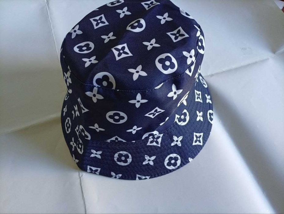 Двостороння панама  Louis Vuitton
