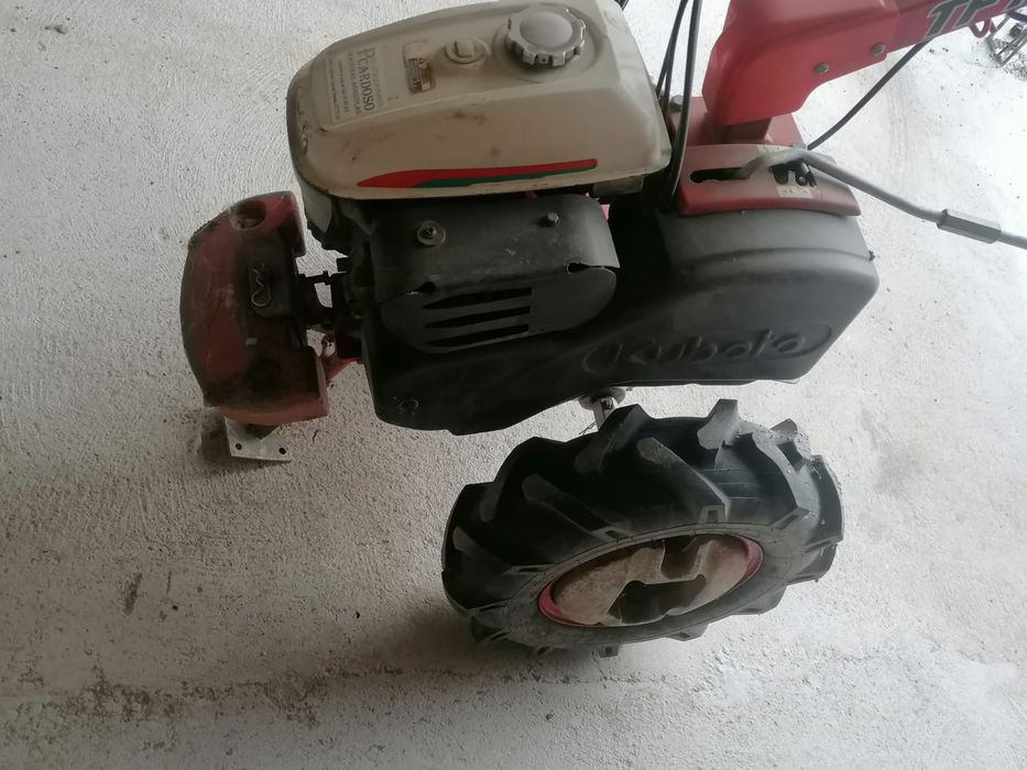Motocultivador Kubota TF70
