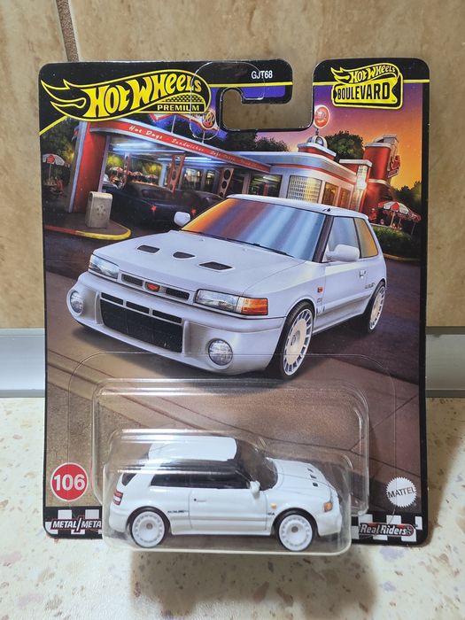 Mazda 323 Gtr HotWheels