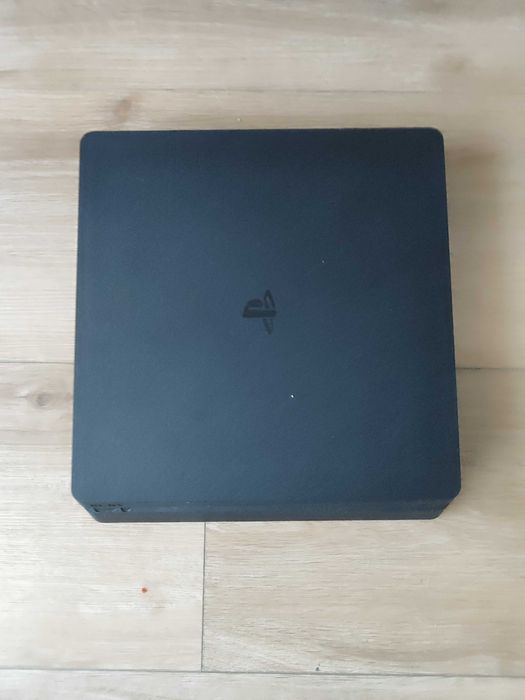 PlayStation 4 slim