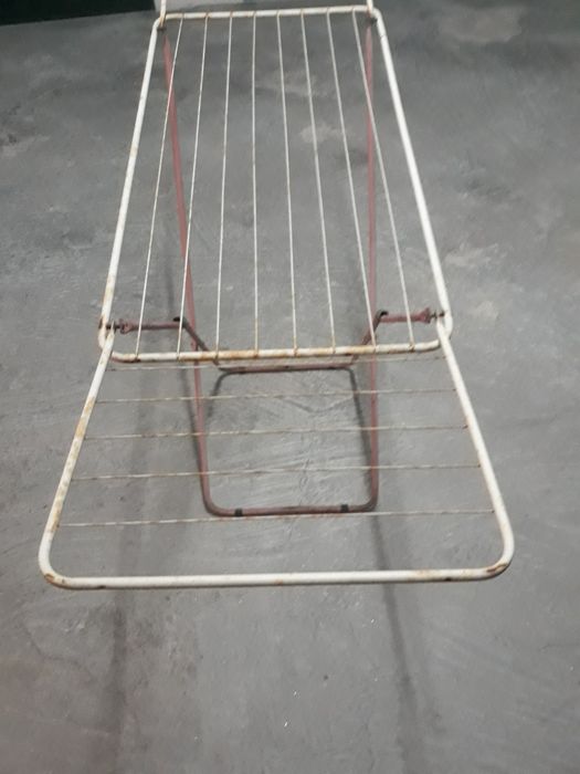 Estendal / Varão de chão