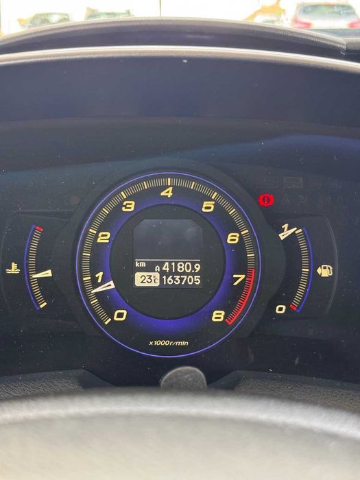 Honda Civic 1.8 i-VTEC Executive – 2010 | 164.000 km | Nacional