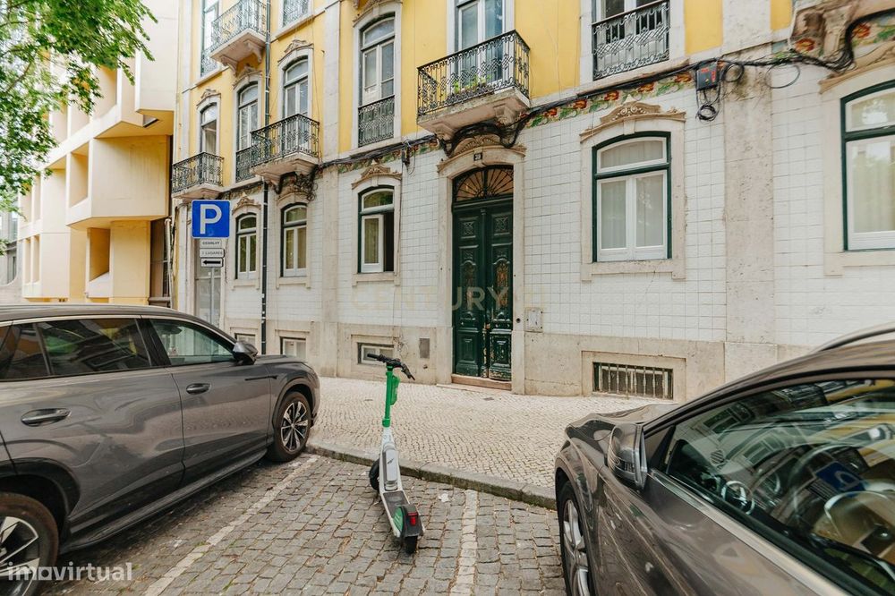 Apartamento T6 na Rua Alexandre Herculano - Oportunidade Única