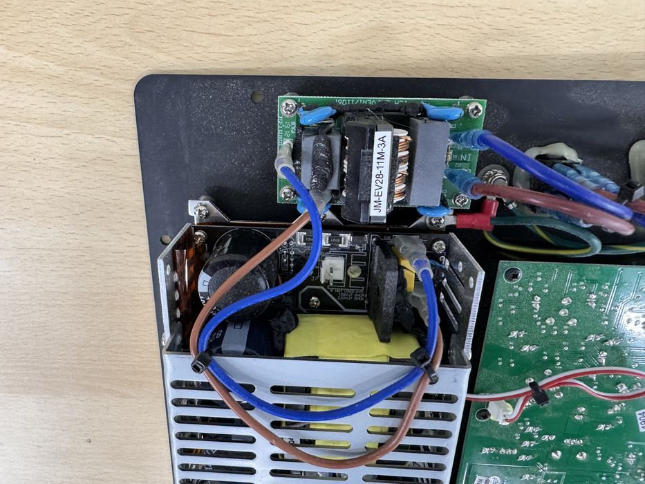 Wzmacniacz alto ts 312 sub uszkodzony bije bezpiecznik okazja 315 s