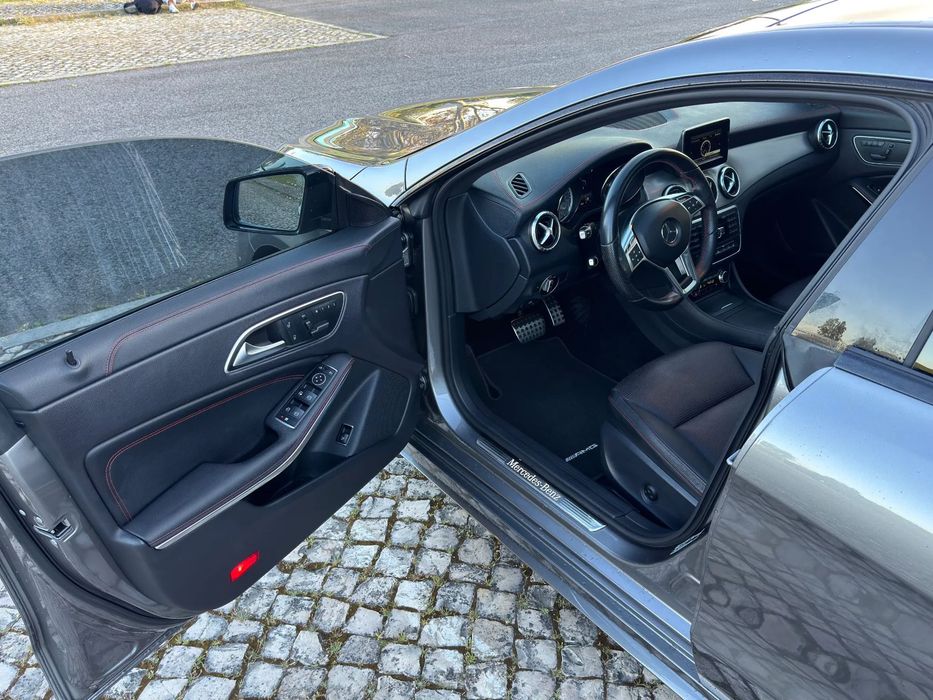 Mercedes-Benz CLA 220 d 7G-DCT AMG Line