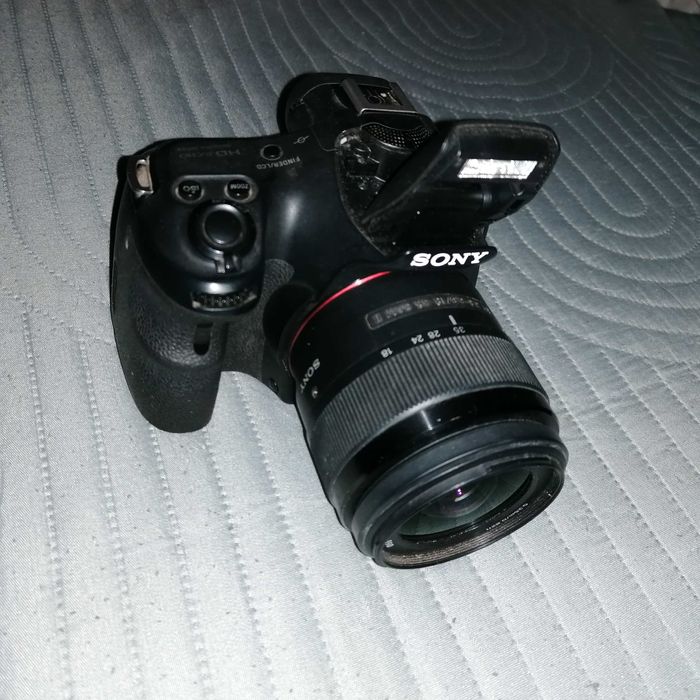 Aparaty foto Sony alfa 58 i Sony alfa 6000 
(tylko body) z usterkami.