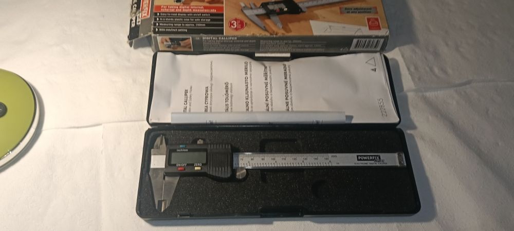 Suwmiarka elektroniczna powerfix