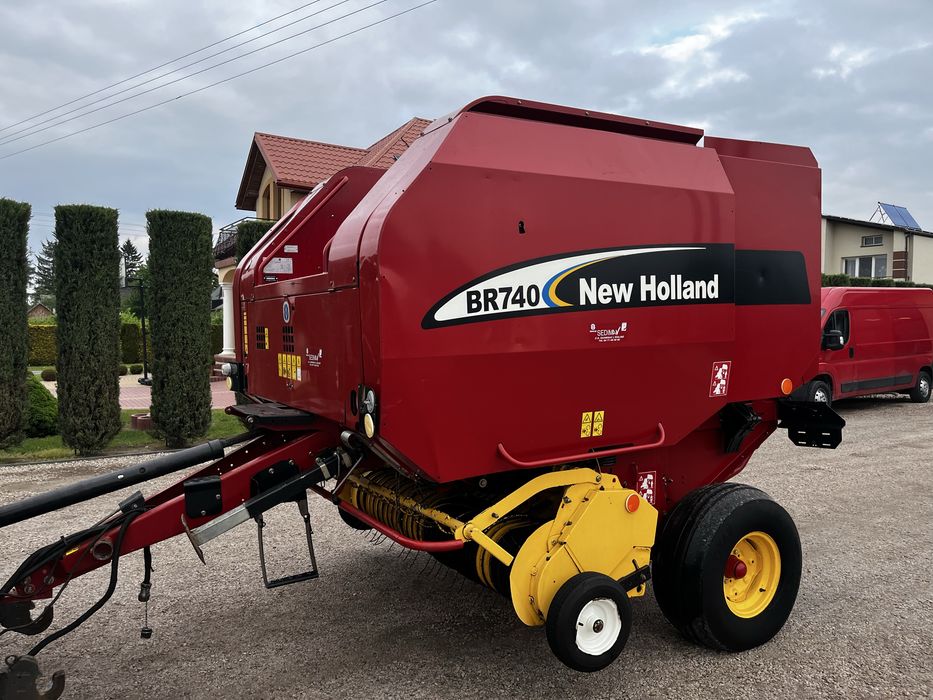 Prasa rolujaca pasowa New Holland Br740 siatka/sznurek bardzo dobry stan 2005 Rok case rb rbx Br7060