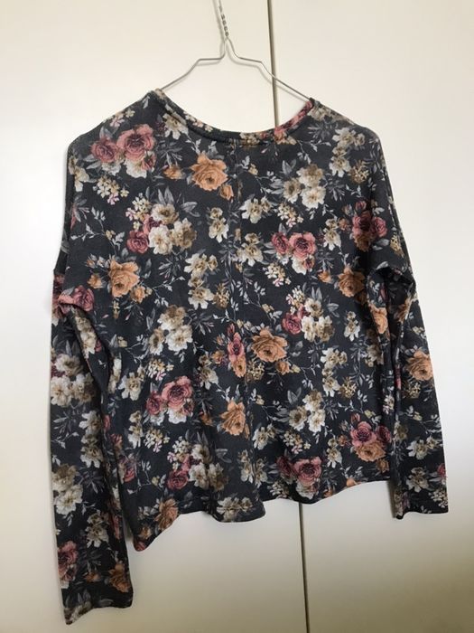 Camisola flores STRADIVARIUS (XS)