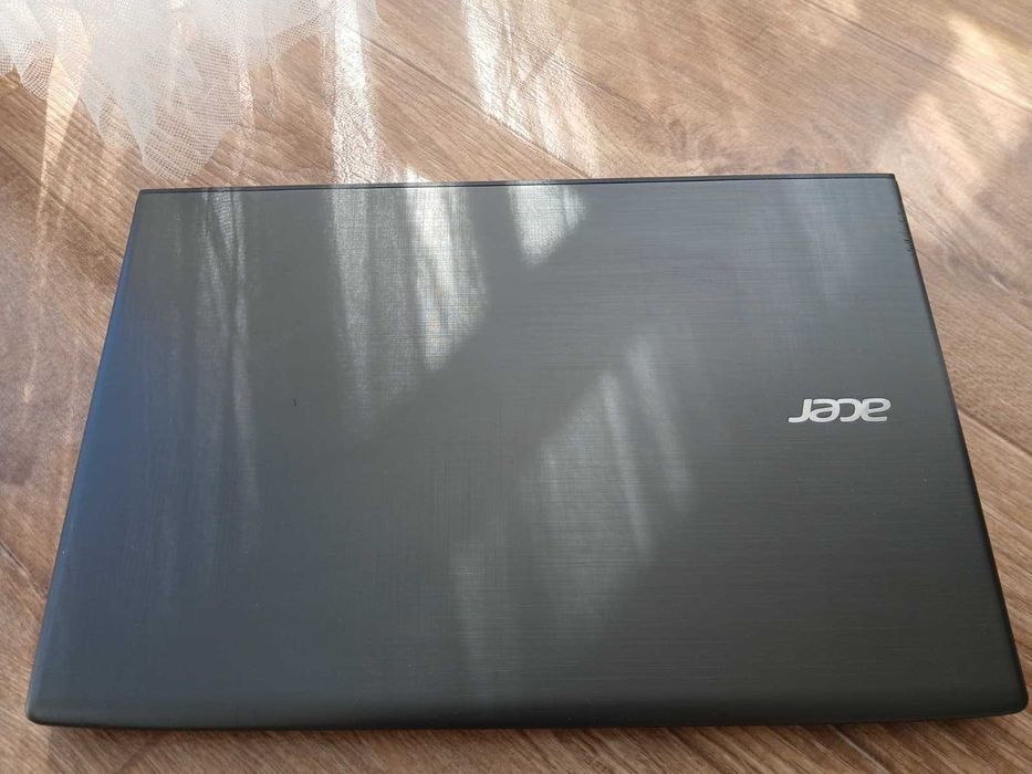 Laptop Acer Aspire e5-575