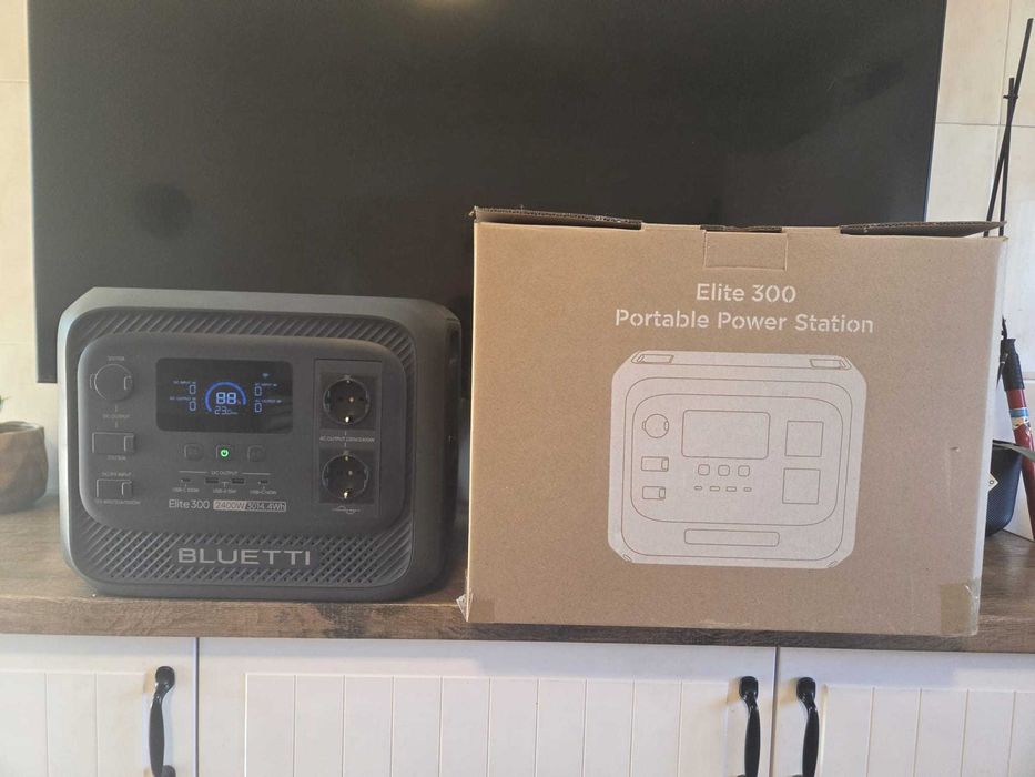 BLUETTI Elite 300 2400W 3014Wh - Excelente estado
