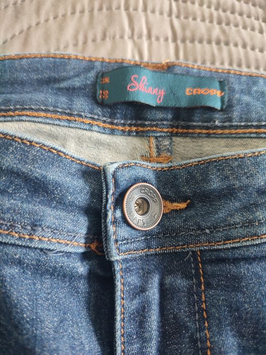 Skinny Cropp dla bardzo szczupłej nastolatki