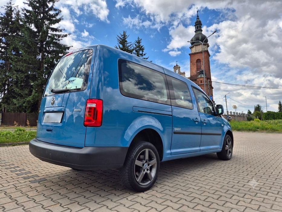 Maxi Long. 2.0 8v, prosta  benzyna z gazem LPG. 7 osób,  7 miejsc