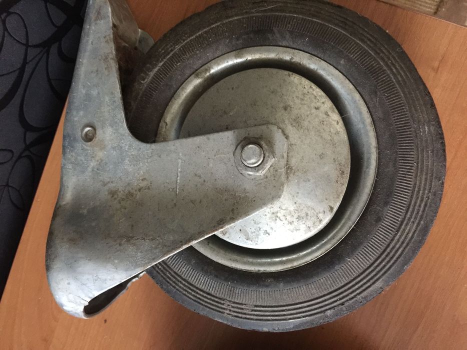 Колеса  для грузовой тачки