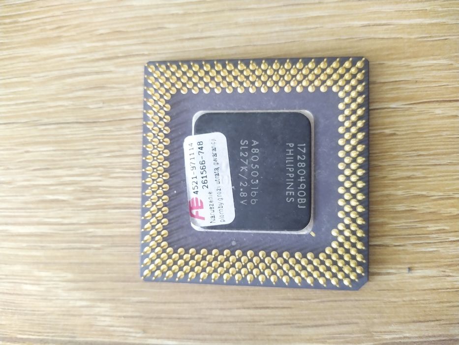 Retro Kolekcjonerski procesor Pentium w/MMX
