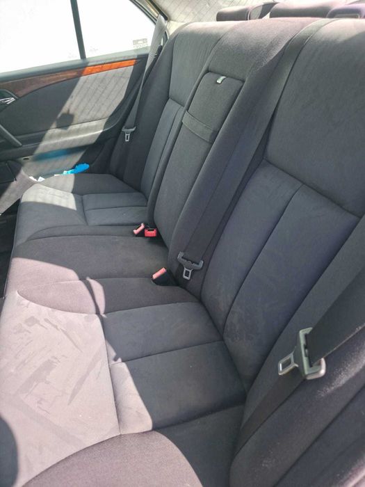 Mercedes E220 w210