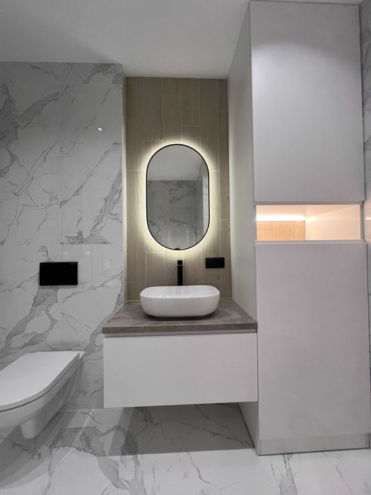 ТОПОВА євроТРІЙКА в районі центру повністю укомплектована