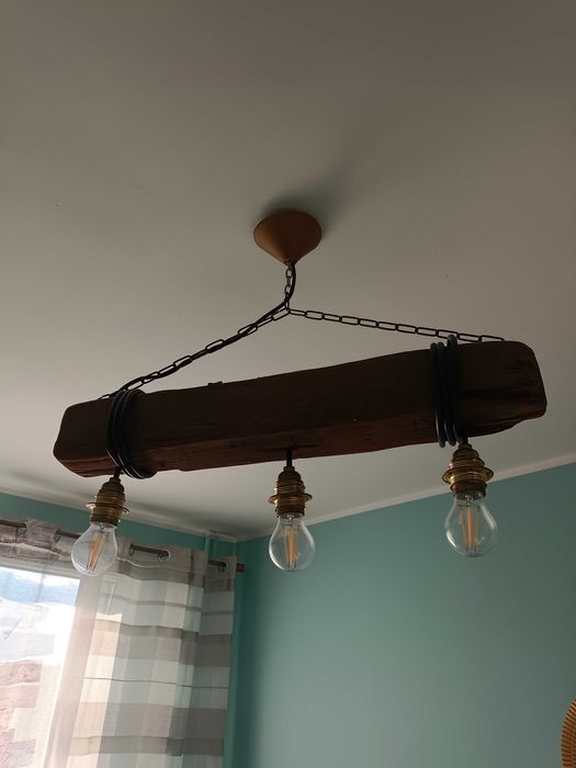 Lampa w stylu rustykalnym
